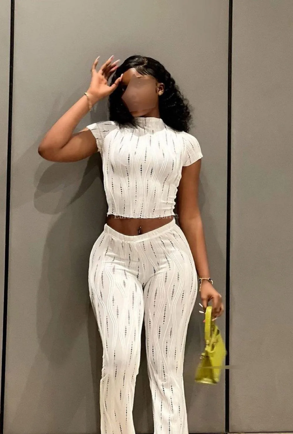 Amina escort Manchester